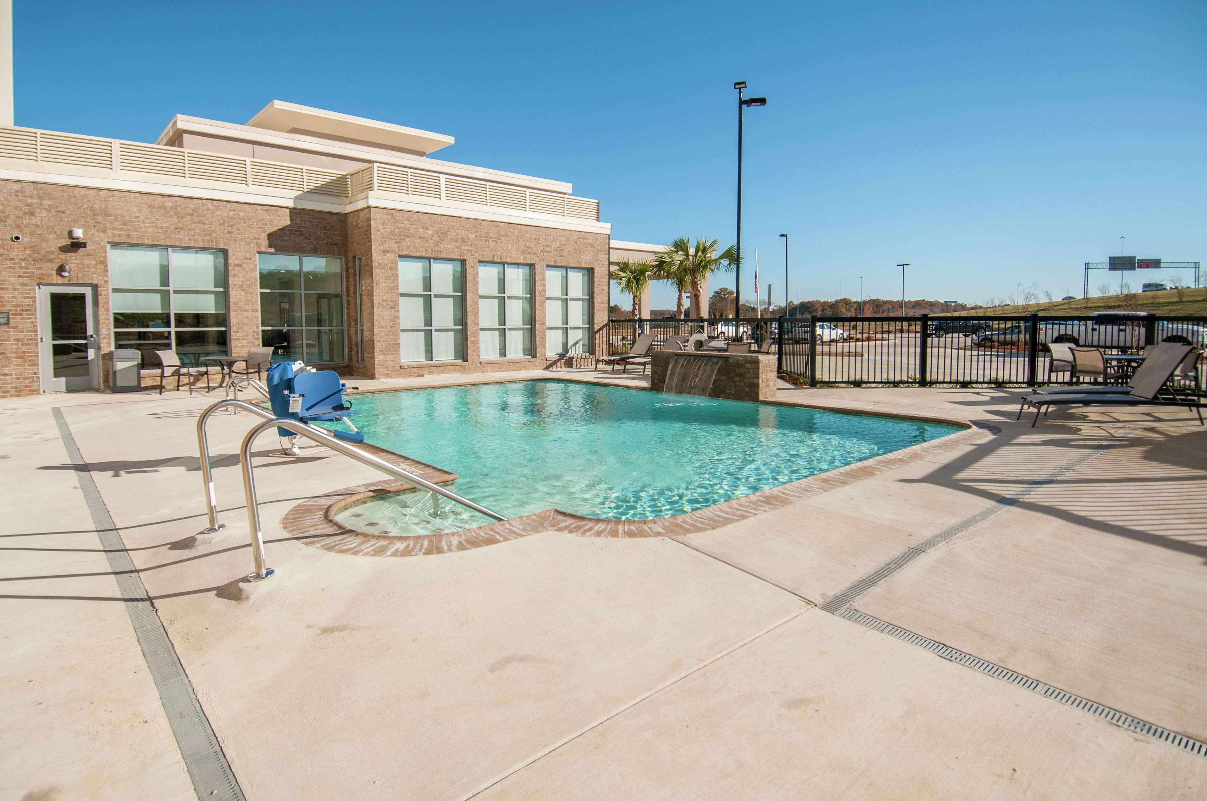 Hilton Garden Inn Jackson/Clinton Εξωτερικό φωτογραφία